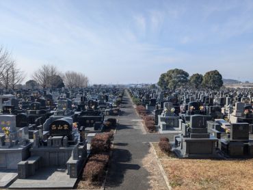 桃尾墓園